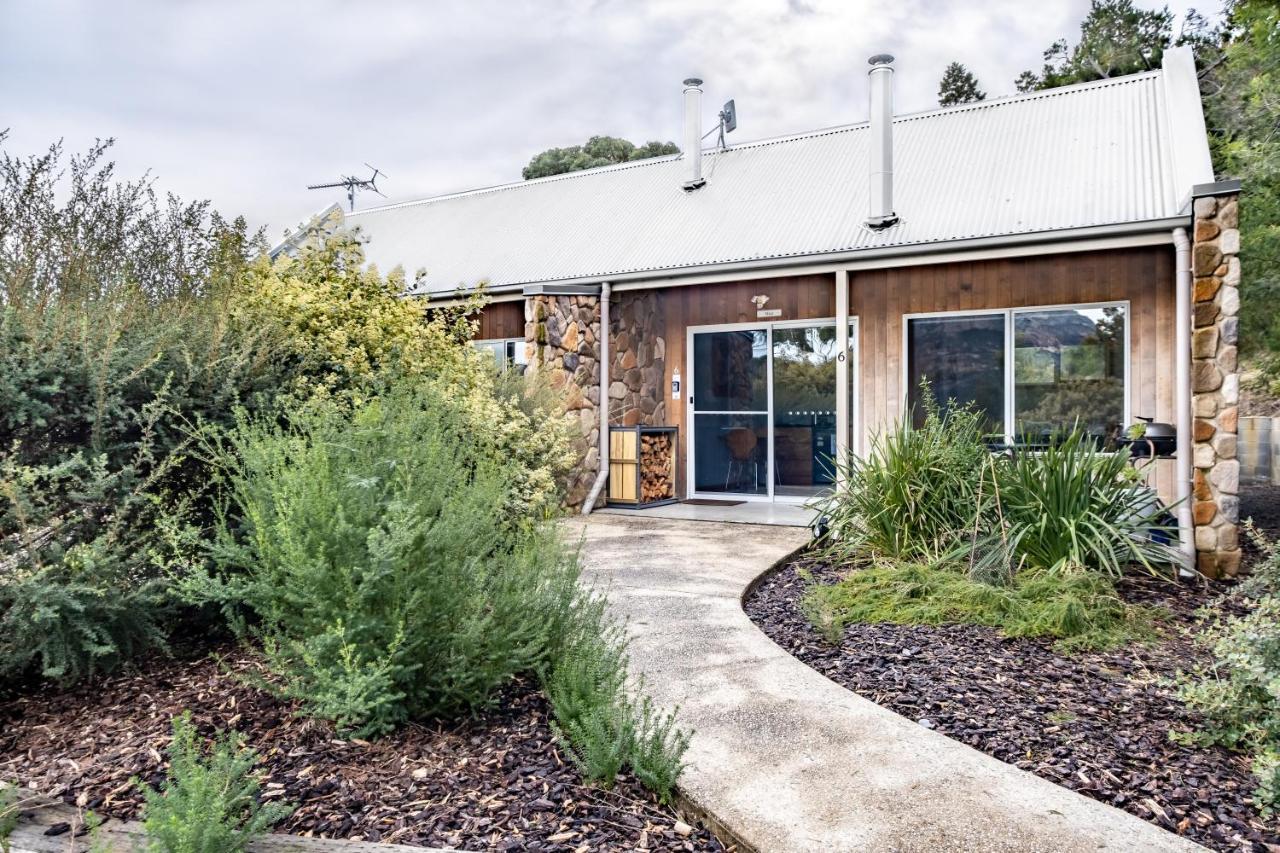 Freycinet Stone Studio 6 - Mica Lägenhet Coles Bay Exteriör bild